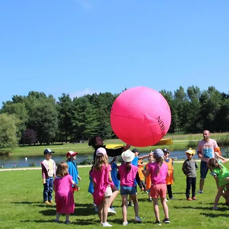 Camping Le Val De Landrouet 3*
