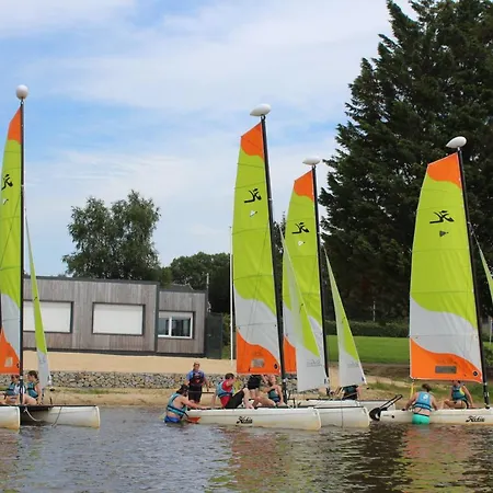 Camping Le Val De Landrouet Merdrignac