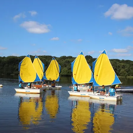Le Val De Landrouet Camping